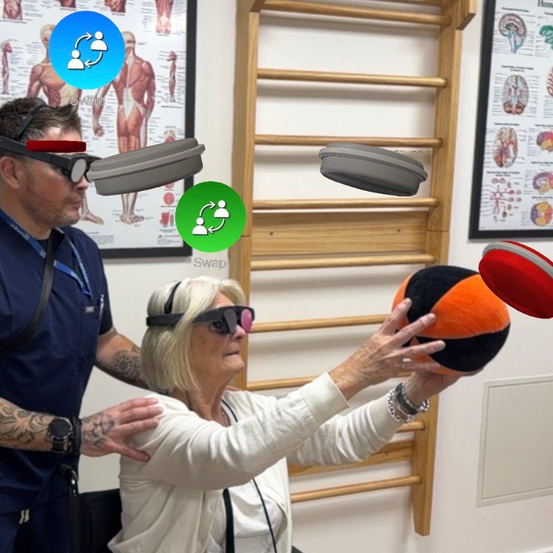 Strolll_3 Med Strollls AR-glasögon projiceras övningar, visuella ledtrådar och spelbaserade uppgifter direkt i rehabiliteringspersonens synfält.